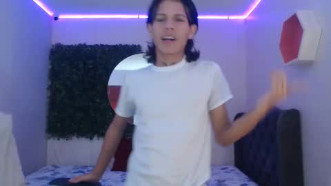 andy_dan1 online show from 01-30-25, 08:10