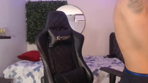 andy_dan1 online show from 02-05-25, 02:59