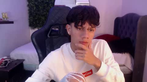 andy_dan1 online show from 02-24-25, 08:58