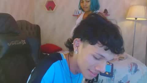 andy_dan1 online show from 11-11-25, 04:40