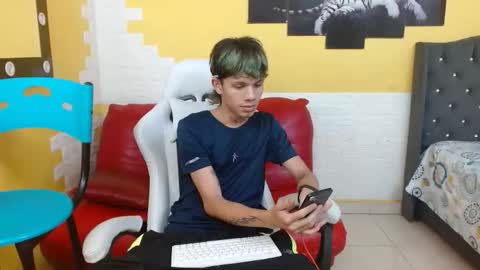 andy_dan1 online show from 03-17-26, 07:50