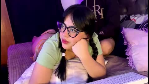 Snapshot of andy_emily chatting on 03-09-26, 03:05 andy_emily online show from 03-09-26, 03:05