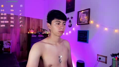 Snapshot of andy_guez_11 chatting on 12-17-24, 10:01 andy_guez_11 online show from 12-17-24, 10:01