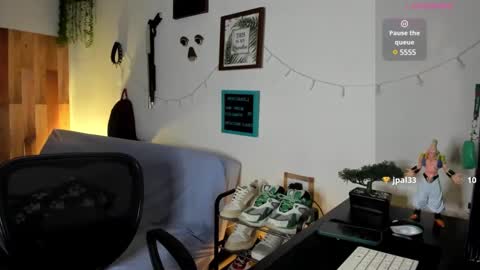 Snapshot of andy_guez_11 chatting on 02-05-25, 02:26 andy_guez_11 online show from 02-05-25, 02:26