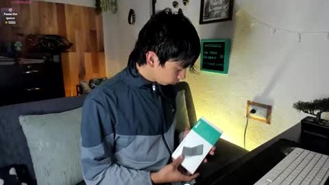 Snapshot of andy_guez_11 chatting on 02-09-25, 10:31 andy_guez_11 online show from 02-09-25, 10:31