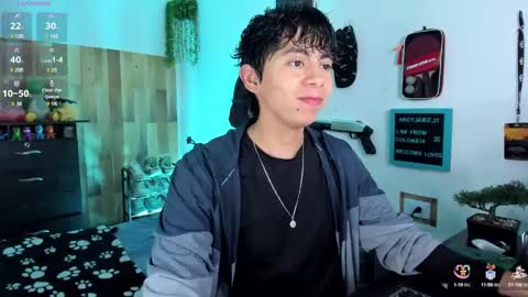 Snapshot of andy_guez_11 chatting on 02-11-25, 11:43 andy_guez_11 online show from 02-11-25, 11:43