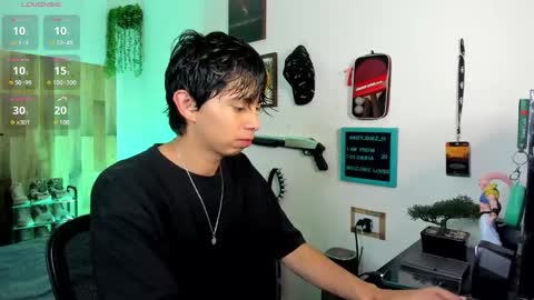 Snapshot of andy_guez_11 chatting on 02-17-25, 10:07 andy_guez_11 online show from 02-17-25, 10:07