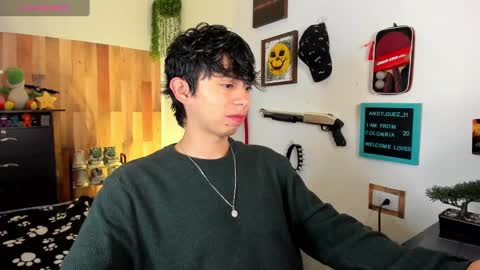 Snapshot of andy_guez_11 chatting on 02-19-25, 09:50 andy_guez_11 online show from 02-19-25, 09:50