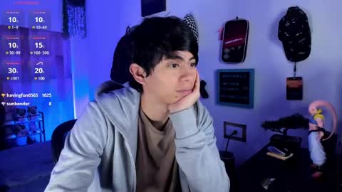 Snapshot of andy_guez_11 chatting on 02-27-25, 01:17 andy_guez_11 online show from 02-27-25, 01:17