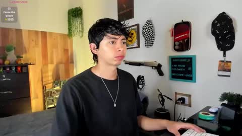 Snapshot of andy_guez_11 chatting on 03-06-25, 12:41 andy_guez_11 online show from 03-06-25, 12:41