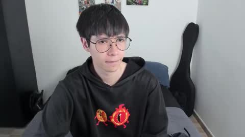 Snapshot of andy_twiink chatting on 10-02-25, 04:47 twx Andy twink3 online show from 10-02-25, 04:47