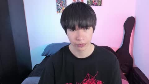 Snapshot of andy_twiink chatting on 11-06-25, 07:26 twx Andy twink3 online show from 11-06-25, 07:26