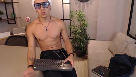 Andy Joy  online show from 12-18-24, 03:11