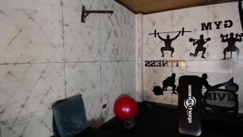 Snapshot of andyjoy_ chatting on 10-03-25, 10:34 Andy Joy online show from 10-03-25, 10:34