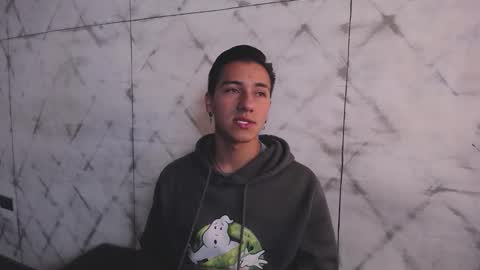 Snapshot of andyjoy_ chatting on 10-12-25, 11:20 Andy Joy online show from 10-12-25, 11:20