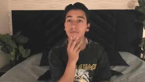 Snapshot of andyjoy_ chatting on 10-27-25, 11:25 Andy Joy online show from 10-27-25, 11:25