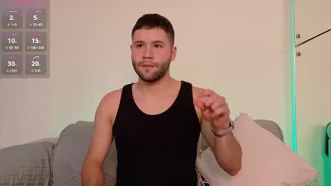 Snapshot of andyknoxx chatting on 03-12-26, 07:53 Andy online show from 03-12-26, 07:53