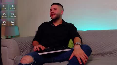 Snapshot of andyknoxx chatting on 03-18-26, 08:56 Andy online show from 03-18-26, 08:56