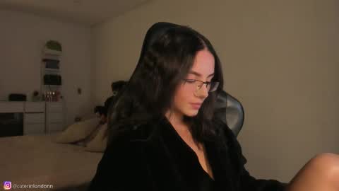 Snapshot of anelisse_ chatting on 02-01-26, 06:39 online show from 02-01-26, 06:39