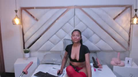 Anell online show from 03-11-25, 04:32