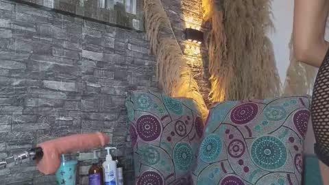 Anell online show from 09-29-25, 03:22