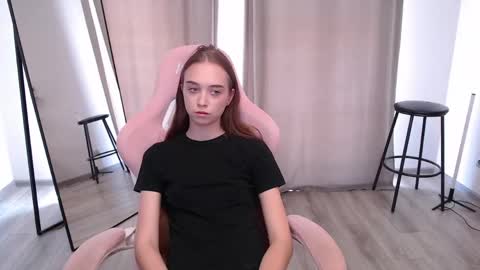 Snapshot of anfisa_leonova chatting on 05-21-26, 09:49 Anfisa online show from 05-21-26, 09:49