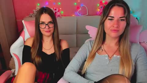 Snapshot of angel_and_demon0304 chatting on 05-18-26, 04:07 Ivanna and Jessica online show from 05-18-26, 04:07