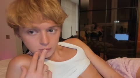 angel_andreww online show from 04-20-26, 08:10