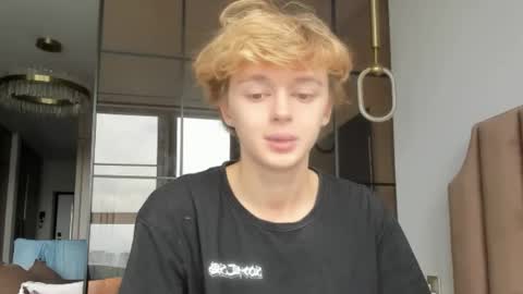 angel_andreww online show from 05-17-26, 08:12