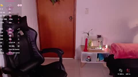 Snapshot of angel_bless19 chatting on 12-04-24, 09:35 Angel help me with 100 thumbs up online show from 12-04-24, 09:35