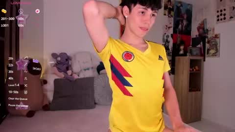 Angel   help me with 100 thumbs up online show from 06-17-26, 07:59