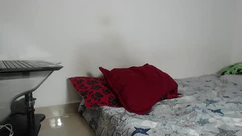 Snapshot of angel_damons_ chatting on 10-07-25, 04:15 Angel Damons online show from 10-07-25, 04:15