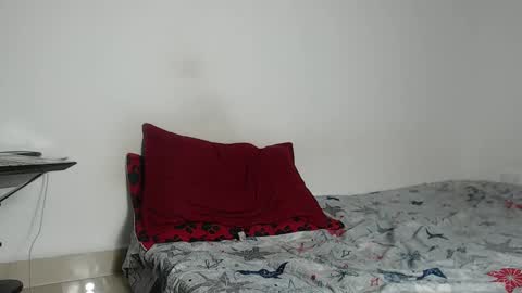 Snapshot of angel_damons_ chatting on 10-09-25, 05:33 Angel Damons online show from 10-09-25, 05:33