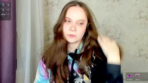 Snapshot of angel_doll585 chatting on 01-09-25, 02:33 Fallen Angel online show from 01-09-25, 02:33