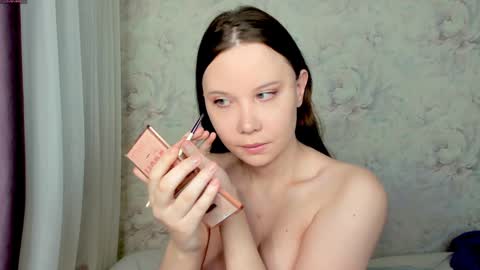 Snapshot of angel_doll585 chatting on 01-31-25, 10:21 Fallen Angel online show from 01-31-25, 10:21