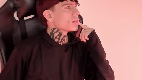 Angel online show from 03-22-26, 06:06