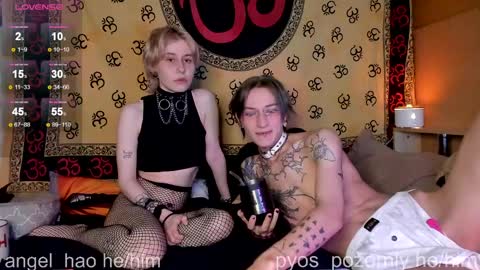 Snapshot of angel_hao chatting on 04-06-26, 05:58 Hao online show from 04-06-26, 05:58