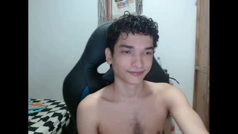 Snapshot of angel_hotc chatting on 12-25-24, 12:37 Angel online show from 12-25-24, 12:37