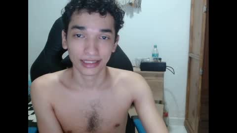 Snapshot of angel_hotc chatting on 12-25-24, 10:16 Angel online show from 12-25-24, 10:16