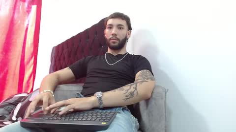 angel_kyrozz online show from 10-26-25, 07:31