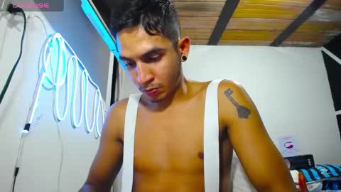 Angel online show from 03-11-25, 01:05