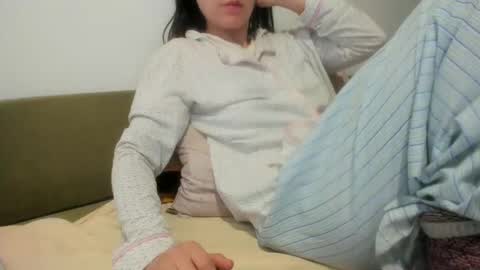 angel_lee__ online show from 05-05-26, 03:58