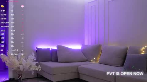Luisa online show from 04-29-26, 05:30