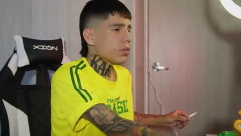 angel_luna0 online show from 06-12-26, 12:42