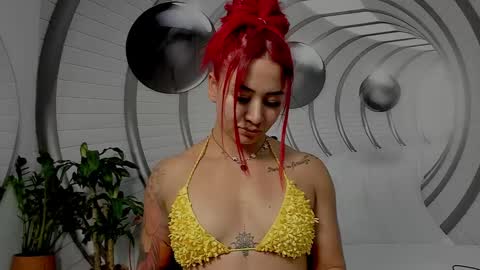 Snapshot of angel_martins chatting on 12-15-24, 06:37 Angel online show from 12-15-24, 06:37