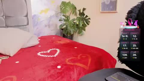 angel_medussa online show from 06-17-26, 08:54