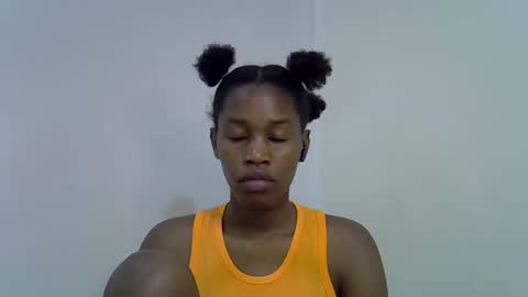 Snapshot of angel_mia5 chatting on 11-12-25, 04:40 angel_mia5 online show from 11-12-25, 04:40