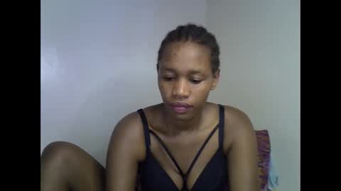 Snapshot of angel_mia5 chatting on 11-24-25, 04:23 angel_mia5 online show from 11-24-25, 04:23