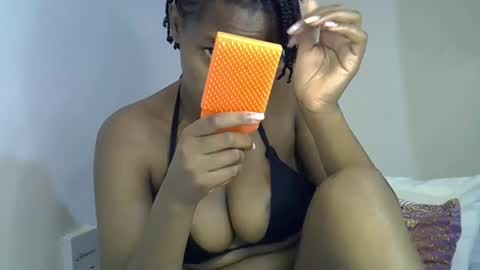 Snapshot of angel_mia5 chatting on 05-05-26, 01:30 angel_mia5 online show from 05-05-26, 01:30