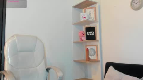 Angel online show from 11-16-25, 04:40